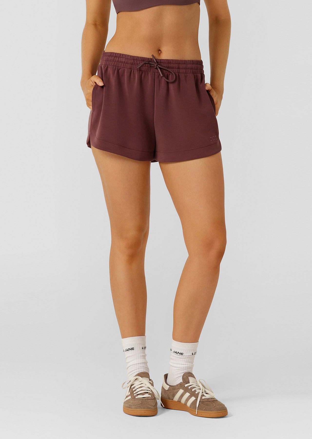 Activity > Golf Range > Shorts