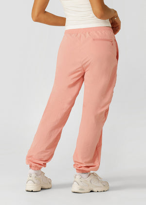 Lorna Jane Outdoor Rec Trackpants - Pale Quartz Pink