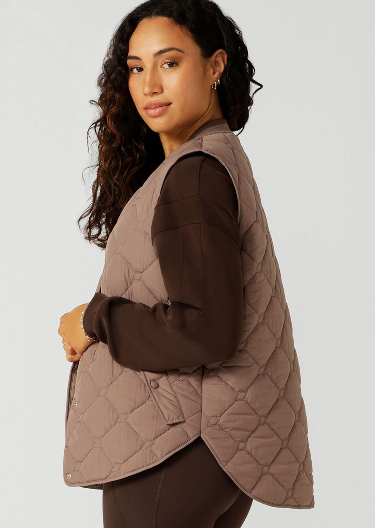 Lorna Jane Iconic Quilted Longline Vest - Bone