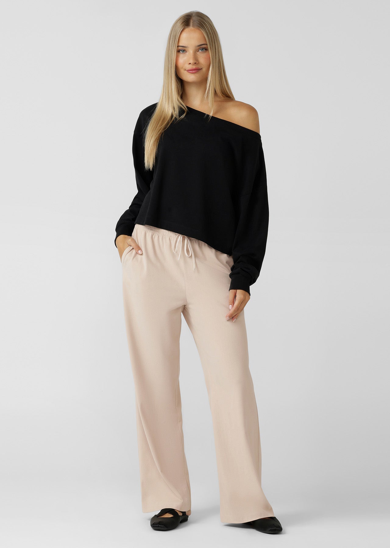 Lorna Jane Cloud Soft Relaxed Fit Long Sleeve Top - Black