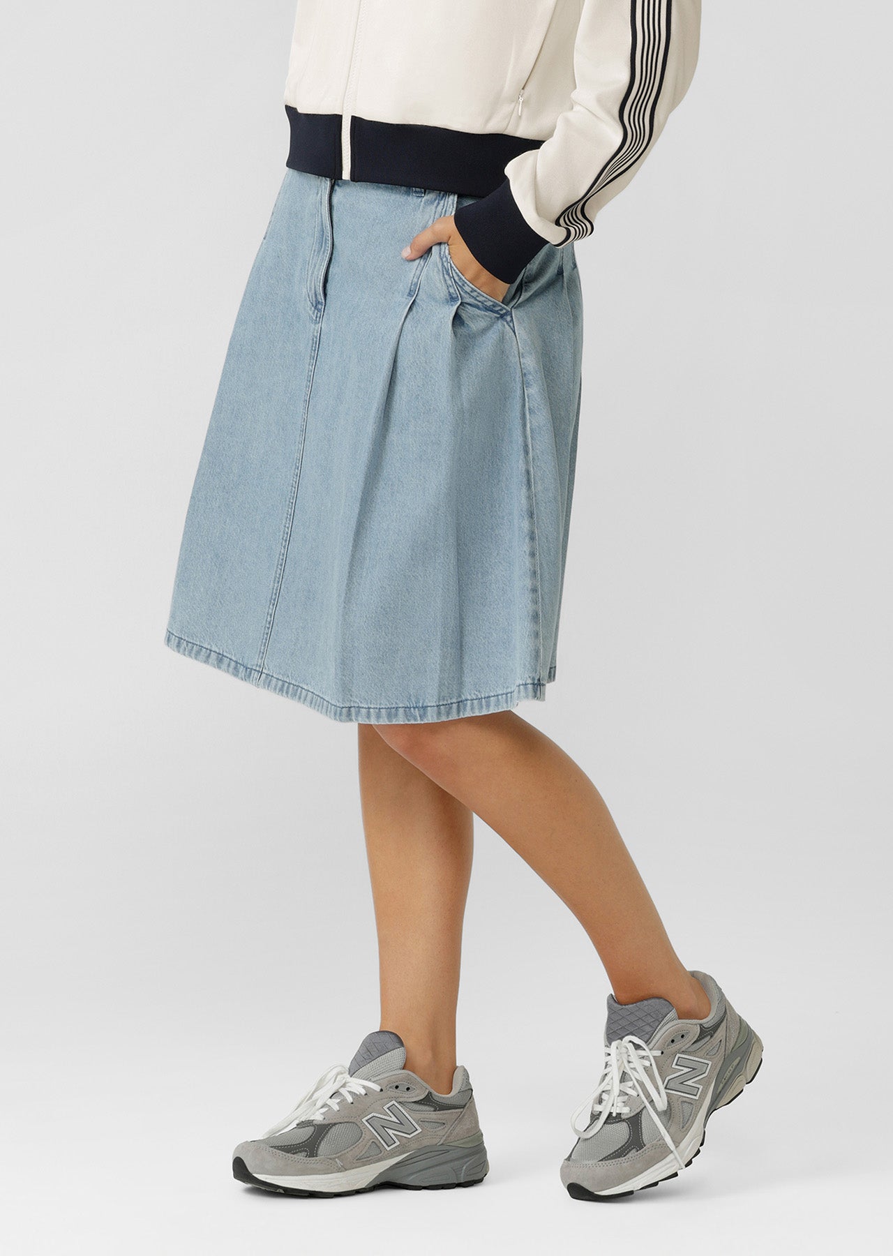 Lorna Jane Relay Denim Pleat Skirt - Light Blue Washed Denim