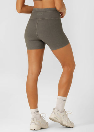 Lorna Jane Perform Washed Rib 12cm Bike Shorts - Washed Khaki Haze