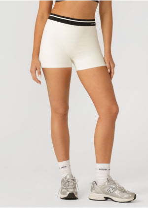 Lorna Jane Drift 9CM Bike Shorts - Porcelain