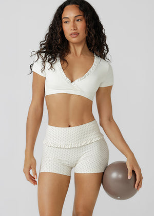 Lorna Jane The Frill Of It Bra Top - Porcelain