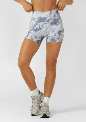 Lorna Jane Sky High Tie Dye 12cm Bike Shorts - Titanium Tie Dye Print