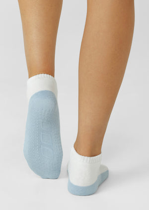 Lorna Jane Icon Pilates Grip Ankle Socks - Porcelain & Vibrant Sky
