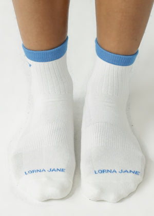 Lorna Jane Sporty Stripe Quarter Crew Socks - Porcelain & Capri Blue