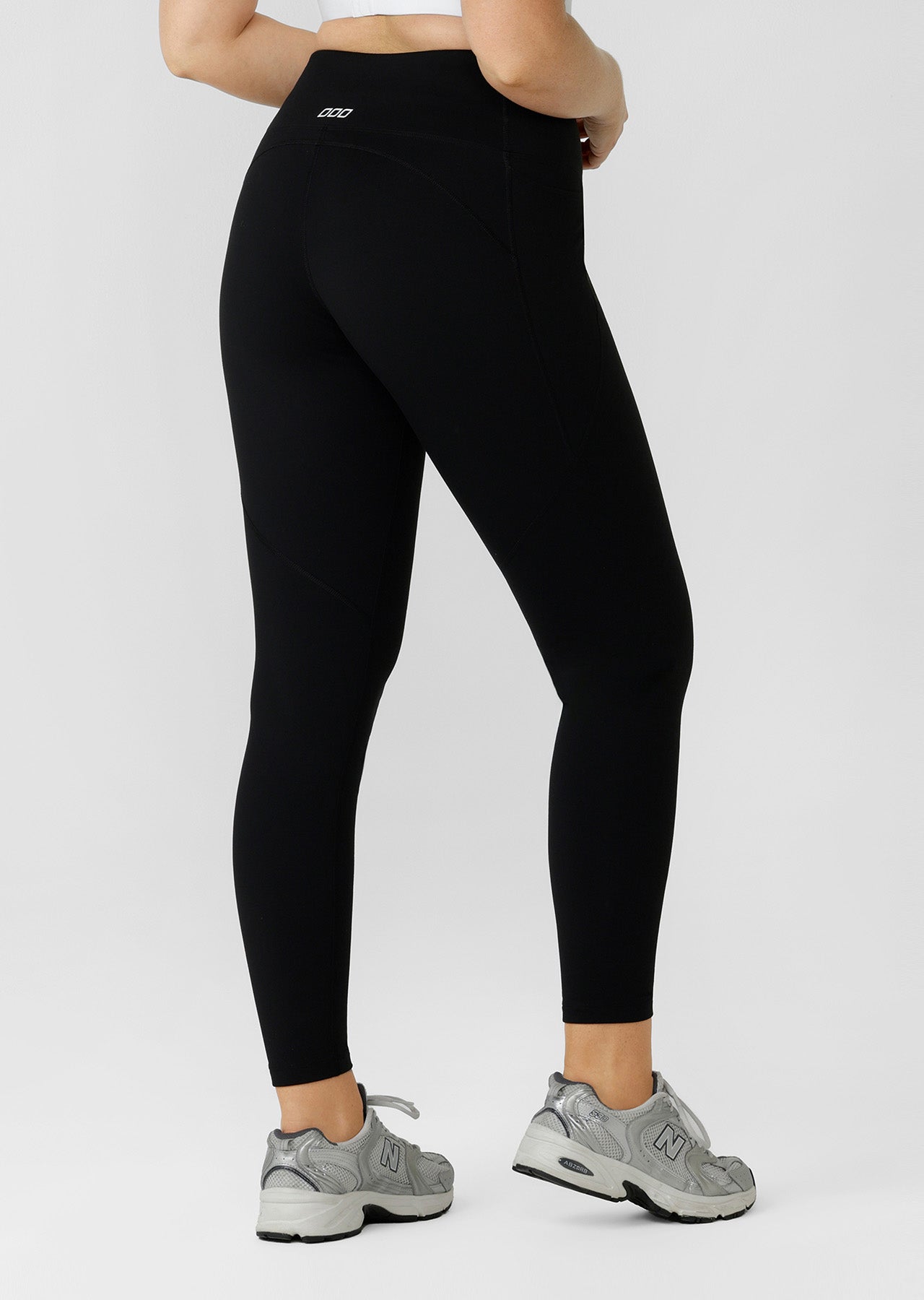 Lorna Jane Amy Thermal Phone Pocket Ankle Biter Leggings - Black