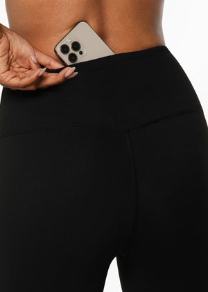 Lorna Jane Lotus No Chafe Phone Pocket 3/4 Leggings - Recycled Black