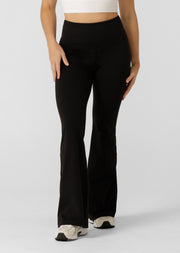 Lorna Jane Lotus Flared Leggings Petite - Recycled Black