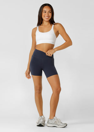 Lorna Jane Amy No Chafe Phone Pocket 14cm Bike Shorts - Platinum Navy
