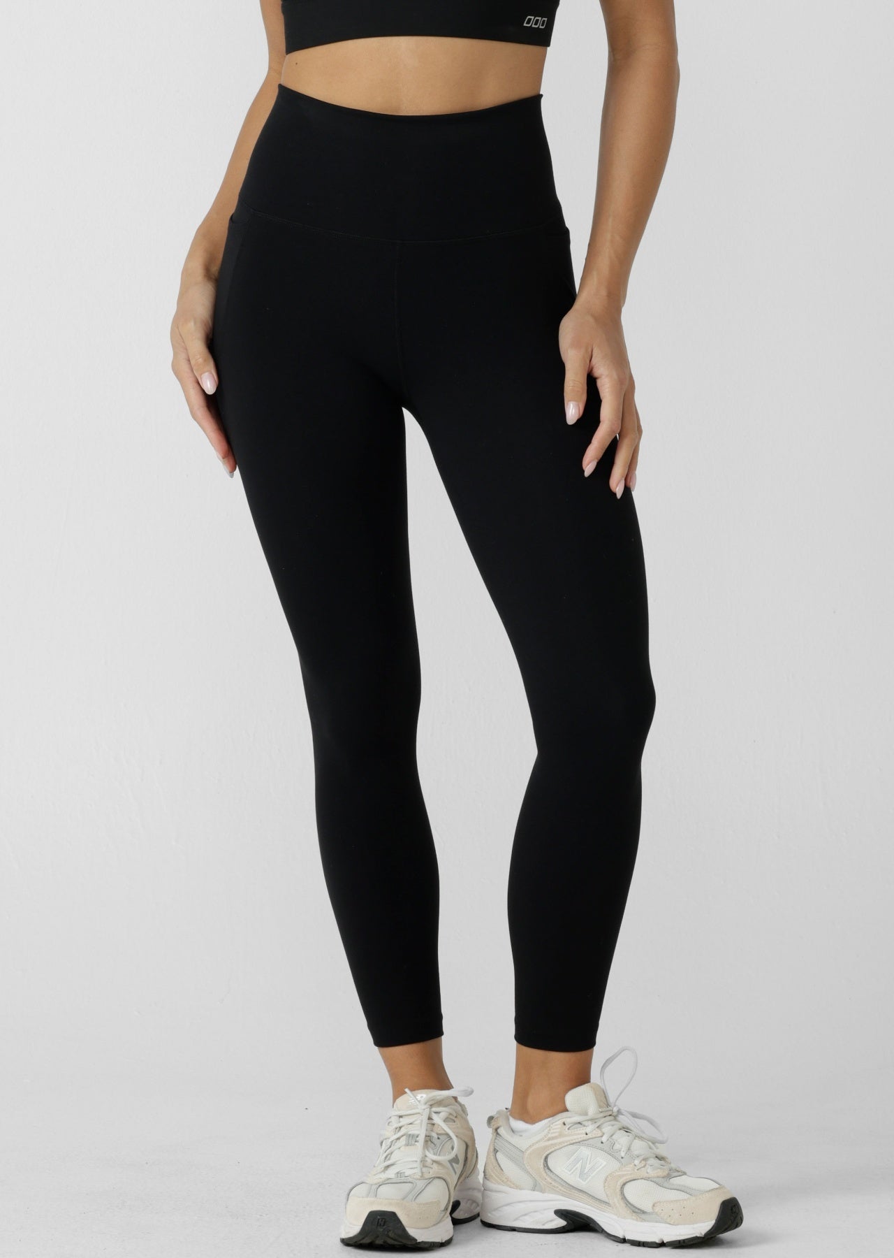 Lorna Jane Amy No Chafe 2 Pocket Ankle Biter Leggings - Black